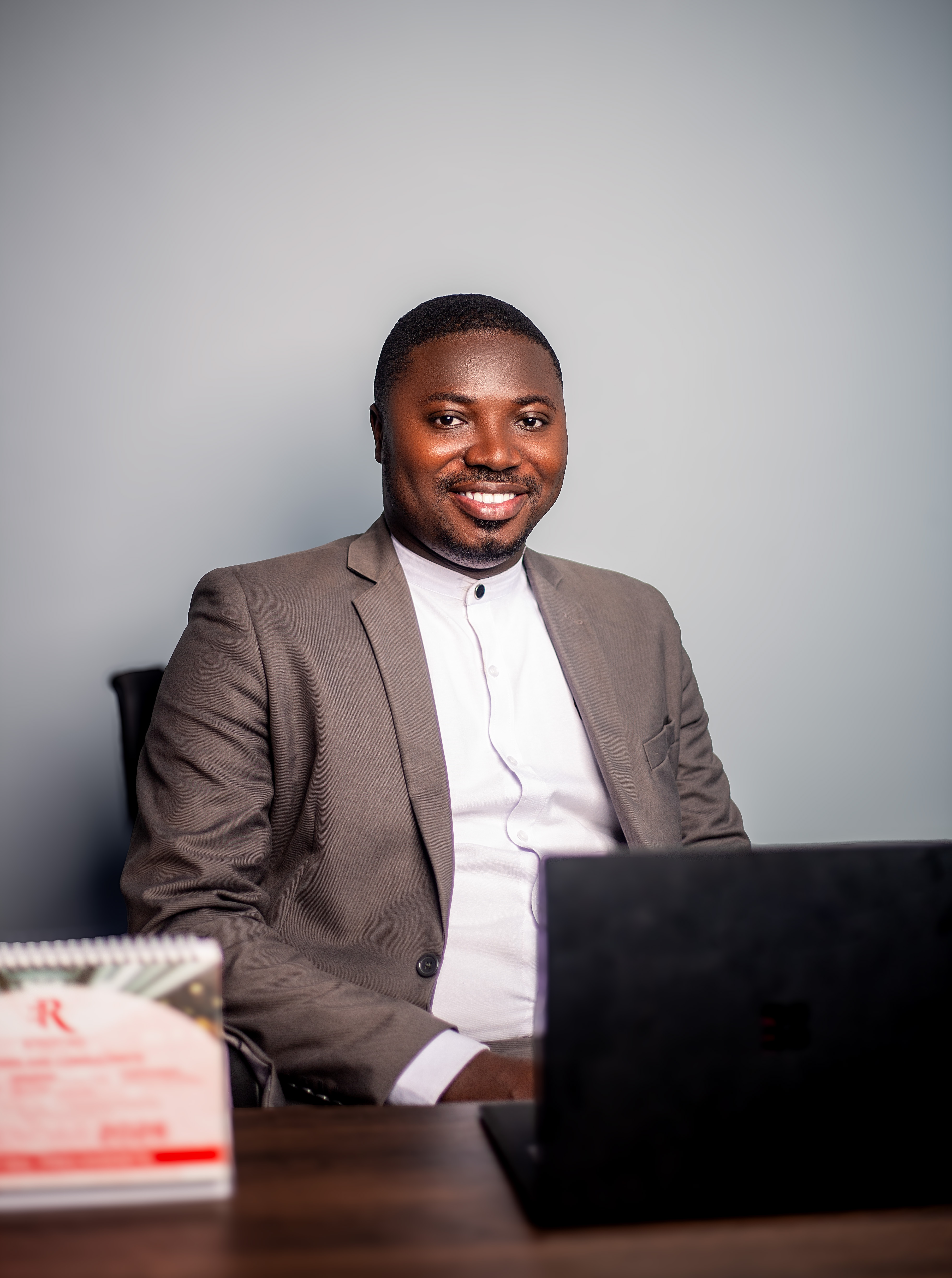 Raymond Knapps Entsiwah, Esq.